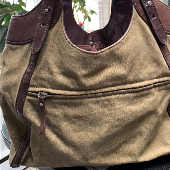 Leather handles and leather trim. Khaki handbag - Picture 8 of 8
